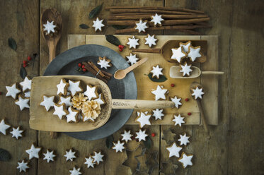 Cinnamon sticks and cinnamon stars - ASF005585