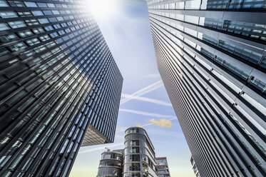 Germany, Duesseldorf, facades of Grand Hyatt Hotel at Media Harbour - FRF000254