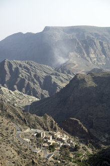 Oman, Jabal Akhdar, Saiq Plateau, Blick auf Ash Shirayjah - HLF000873