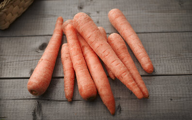 Carrots on wood - KSWF001464