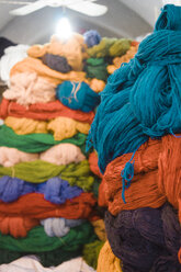 Iran, Shiraz, stack of carpet wool at Vakil bazaar - FLF000958