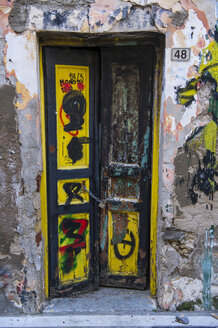 Greece, Crete, Rethymno, Door in the the old town - RUNF000031