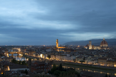 Italien, Florenz, Blick auf die Stadt - MKFF000203