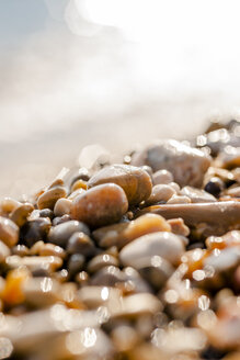 Greece, Corfu, close-up of pebble beach - EGBF000069