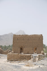 Oman, Tanuf, destroyed loam house settlement - HLF000884