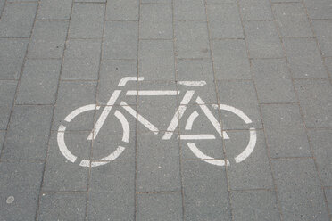 Germany, pictogram of a bicycle lane - ASCF000157