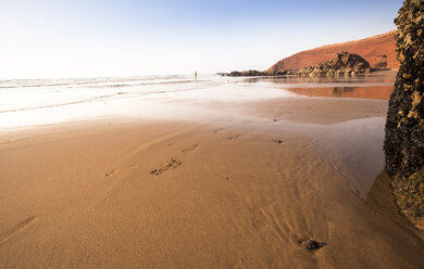 Africa, Morocco, beach near Legzira - FCF000672