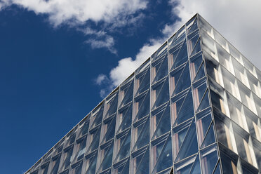 Schweiz, Genf, Fassade eines modernen Bürogebäudes - FC000681