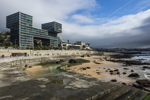 Portugal, Cascais, Promenade hinter dem Estoril Sol Residence Komplex - RUN000075