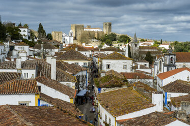 Portugal, Obidos, Kleine Stadt mit Burg - RUNF000079