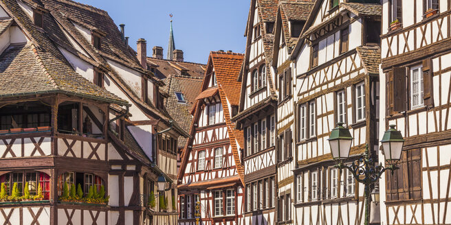 France, Alsace, Strasbourg, Petite France, half-timbered houses - WDF003112