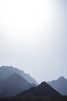 Iran, Chak Chak, view to mountain range - FLF001131