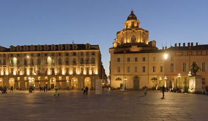 Italien, Piemont, Turin, Piazza Castello, Kirche von San Lorenzo - LAF001404