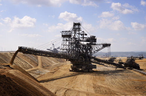 Germany, Grevenbroich, view to brown coal mining at Garzweiler - GUF000117