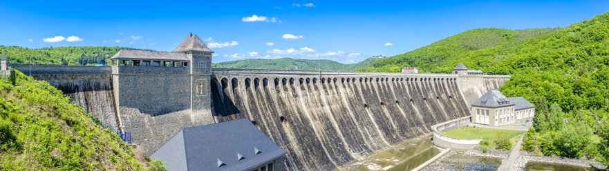 Germany, Hesse, Lake Edersee, Edersee Dam, Panorama - MHF000369