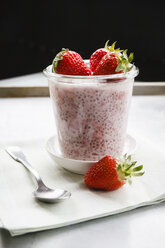 Veganer Erdbeer-Chia-Pudding - EVGF001748