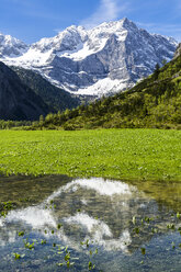 Österreich, Tirol, Karwendel, Rißtal, Blick zum Großen Ahornboden mit Spritzkarspitze - STSF000796