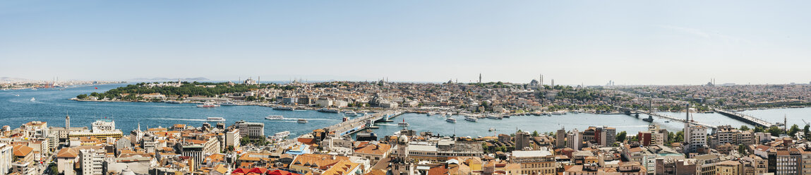 Türkei, Istanbul, Galata, Panoramastadtbild mit Bosporus - BZF000156