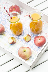 Peach-smoothies and peaches - LVF003481