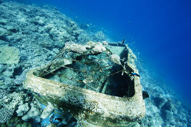 Maldives, sunken boat in the Indian Ocean - STKF001301