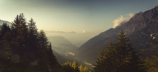 Italien, Lombardei, Panorama, Valmalenco, Berge bei Sonnenaufgang - DWIF000520