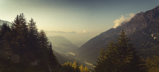 Italy, Lombardy, Panorama, Valmalenco, Mountains at sunrise - DWIF000520