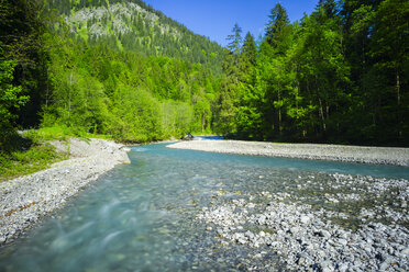 Deutschland, Bayern, Allgäu, Trettachtal bei Oberstdorf, Fluss Trettach - WGF000664