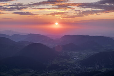 Austria, Lower Austria, Vienna Alps, View from Schneeberg to Puchberg am Schneeberg at sunrise - SIEF006600