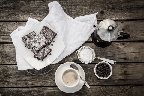 Kaffee und Brownies, lizenzfreies Stockfoto