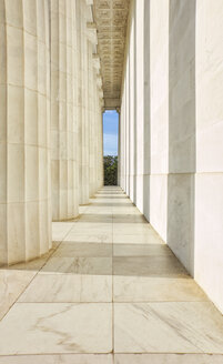 USA, Washington D.C., Säulengang des Lincoln Memorials - SEGF000390