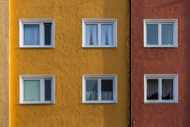 Germany, Munich, facade and windows of a multi-family house - TCF004707