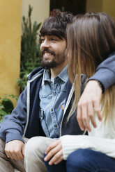 Happy young couple having a rest - GIOF000031