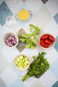 Zutaten für Couscous-Salat - LVF003593