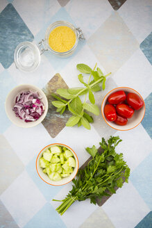 Zutaten für Couscous-Salat - LVF003593