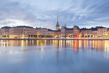 Sweden, Stockholm, View to Gamla Stan with German Church in the evening light - MSF004676