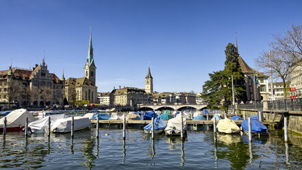 Switzerland, Zurich, View to Limmat river with mooring area, Frauenmuenster Post, St. Peter's Church - KRPF001525