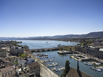 Schweiz, Zürich, Fluss Limmat, Zürichsee, Alpen im Hintergrund - KRPF001531