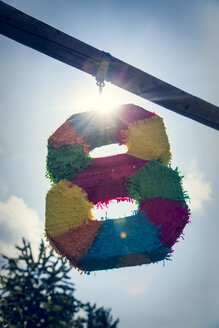 Pinata formed like an Eight - SARF002030