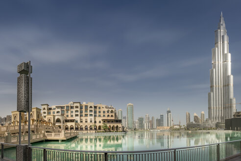 Vereinigte Arabische Emirate, Dubai, Burj Khalifa, Burj Khalifa See und Souk Al Bahar - NKF000277