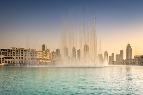 United Arab Emirates, Dubai, Fountain in the Burj Khalifa Lake with Souk Al Bahar - NKF000281