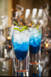 Fresh cocktail with blue curacao liquor - JUNF000348