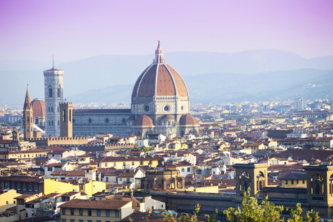 Italien, Florenz, Stadtbild mit Basilica di Santa Maria del Fiore, lizenzfreies Stockfoto