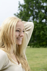 Portrait of smiling blond woman - BFRF001353