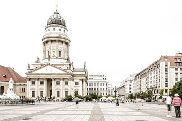 Germany, Berlin, view to French Cathedral at Gendarmenmarkt - CHPF000155
