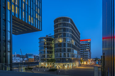 Deutschland, Düsseldorf, Blick vom Hyatt Regency Hotel auf Geschäftshäuser am Medienhafen - FRF000284