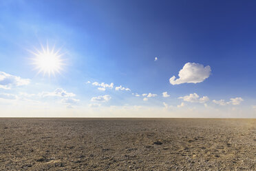 Namibia, Etosha-Nationalpark, Blick auf die Etosha-Pfanne - FOF008109