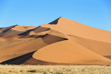 Afrika, Namibia, Namib-Wüste, Blick auf Wüstendünen im Namib-Naukluft-Nationalpark - FOF008147