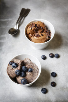 Bowls of vegan blueberry banana and chocolate banana ice cream - EVGF001962