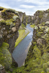 Iceland, region Sudurland, canyon Fjadrargljfur - STSF000817
