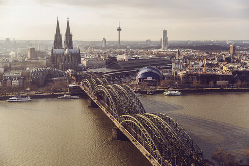 Germany, Cologne, view to skyline with Rhine River and Hohenzollern Bridge in the foreground - MFF002085